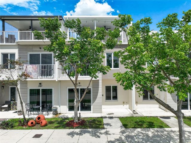 25813 SW 145th Ave, Homestead, FL 33032