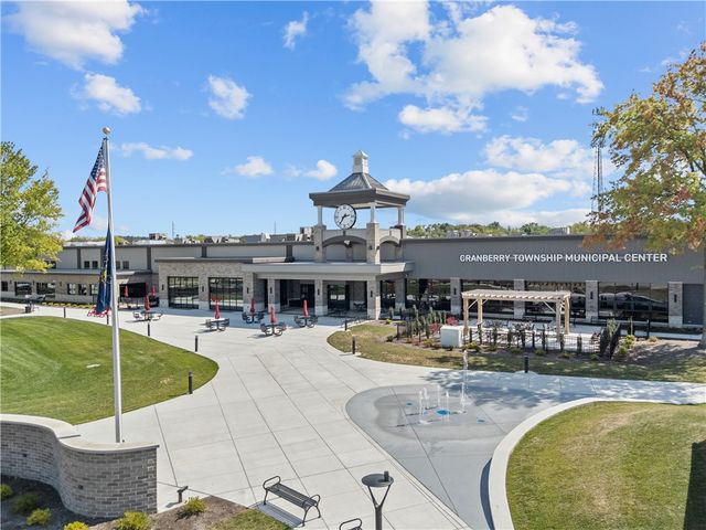 701 Halcyon Lane, Cranberry Twp, PA 16066