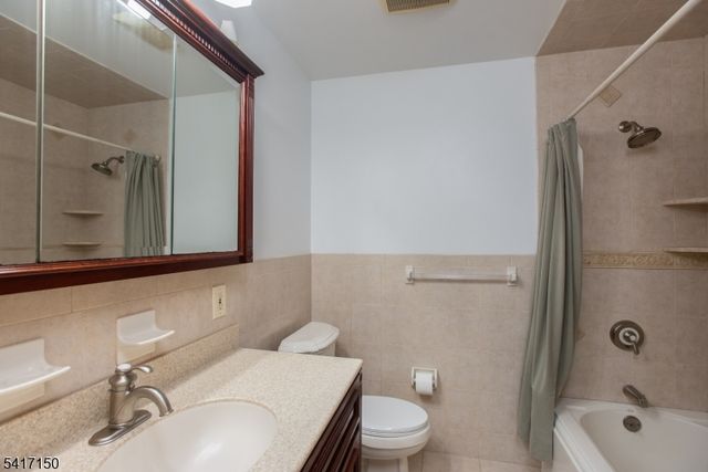 45 Blue Ridge Ave, Green Brook Twp., NJ 08812