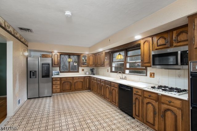 45 Blue Ridge Ave, Green Brook Twp., NJ 08812