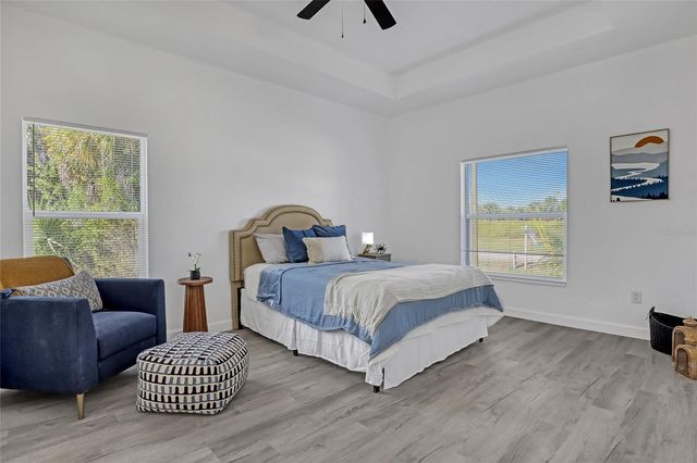 660 YARDLEY STREET SW, Palm Bay, FL 32908