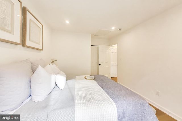 11608 PLEASANT MEADOW DR, North Potomac, MD 20878