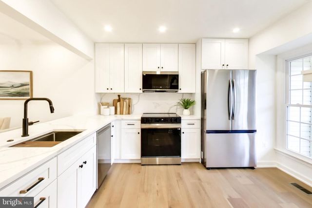 11608 PLEASANT MEADOW DR, North Potomac, MD 20878