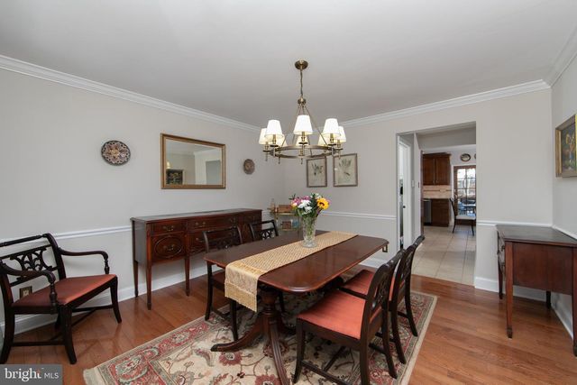 6 TEDDINGTON WAY, Mount Laurel, NJ 08054