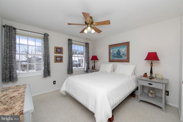 6 TEDDINGTON WAY, Mount Laurel, NJ 08054