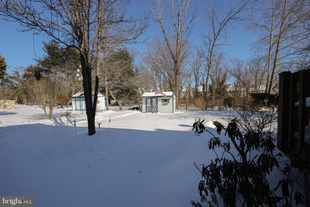 6 TEDDINGTON WAY, Mount Laurel, NJ 08054