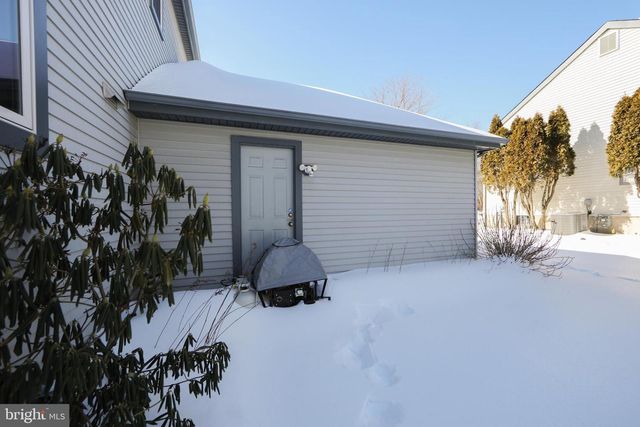 6 TEDDINGTON WAY, Mount Laurel, NJ 08054