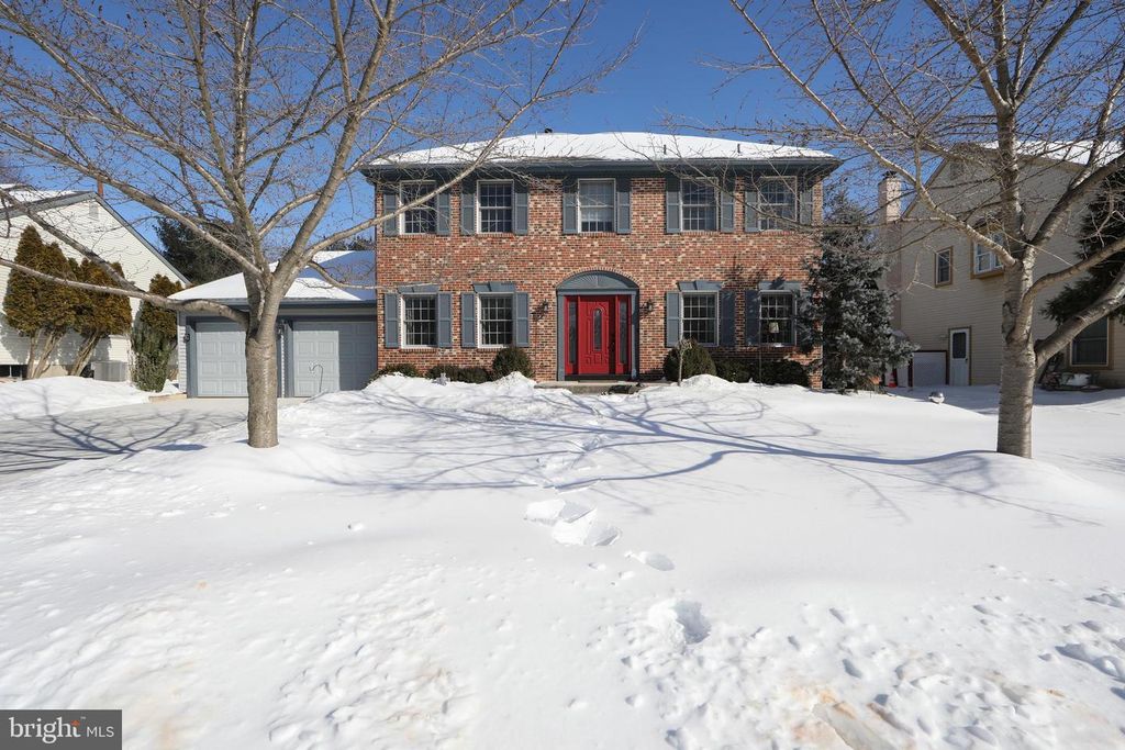 6 TEDDINGTON WAY, Mount Laurel, NJ 08054