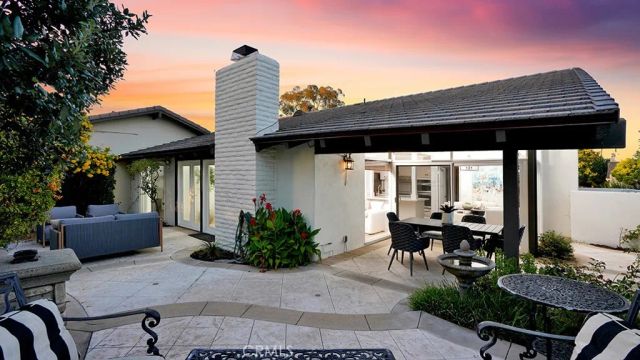 2211 Fortuna, Newport Beach, CA 92660