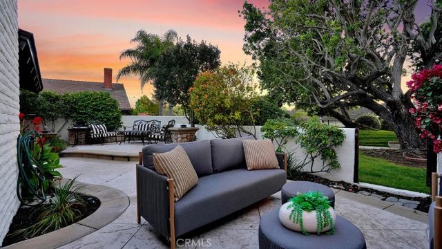 2211 Fortuna, Newport Beach, CA 92660