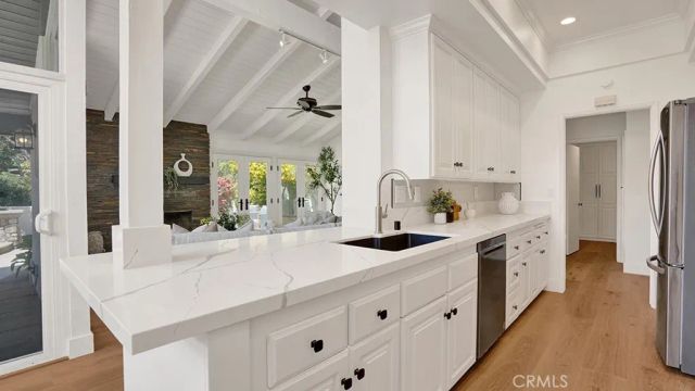 2211 Fortuna, Newport Beach, CA 92660
