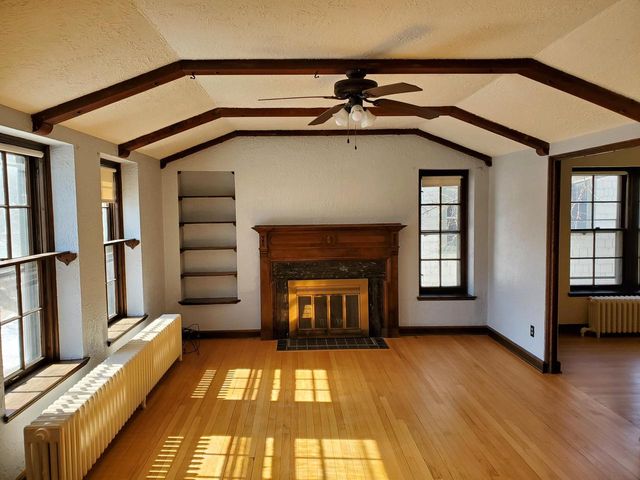 7102 W Wisconsin AVENUE, Wauwatosa, WI 53213