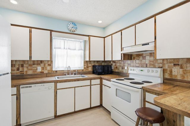 3047 CASCADE DRIVE, Clearwater, FL 33761