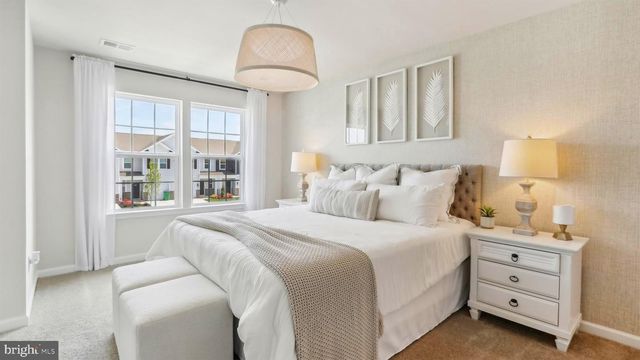 274 HERMOSA DR, Egg Harbor Township, NJ 08234