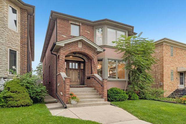 2811 N 75th Avenue, Elmwood Park, IL 60707