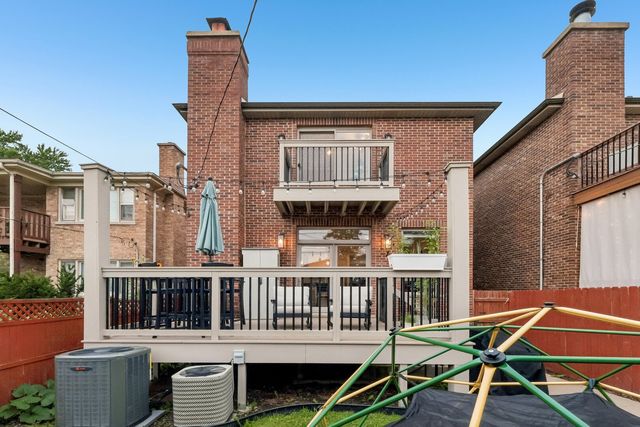 2811 N 75th Avenue, Elmwood Park, IL 60707