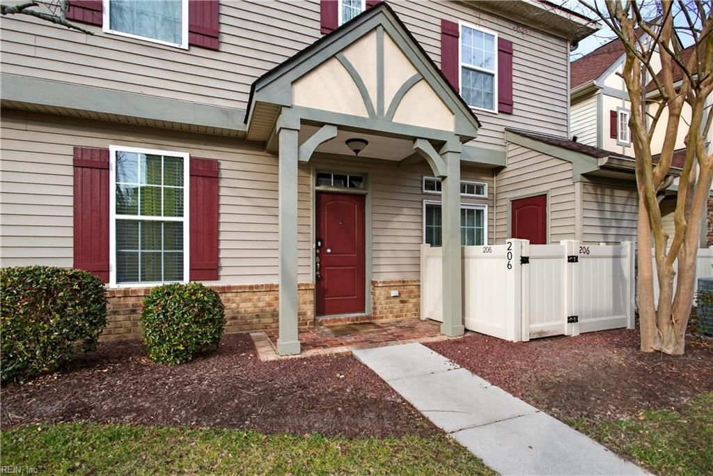 206 Blue Heron TRL, Carrollton, VA 23314