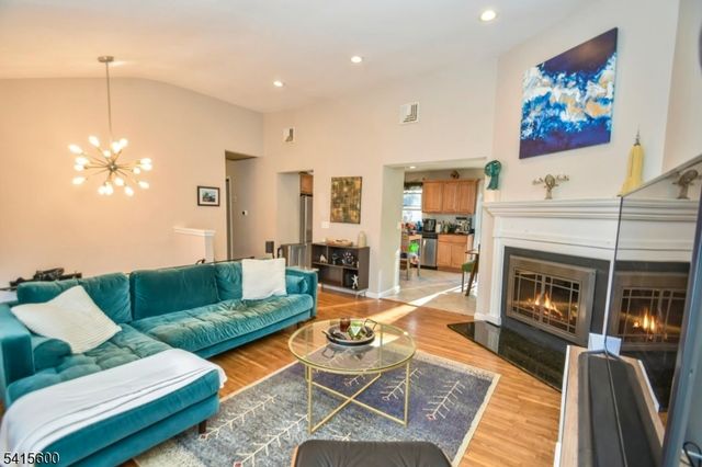 14 Tallahatchie Dr, Vernon Twp., NJ 07461