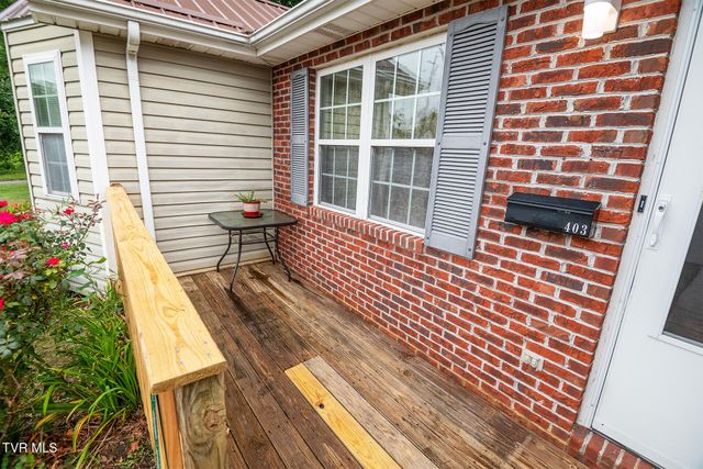403 East M Street 403, Elizabethton, TN 37643