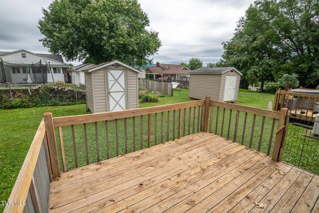 403 East M Street 403, Elizabethton, TN 37643