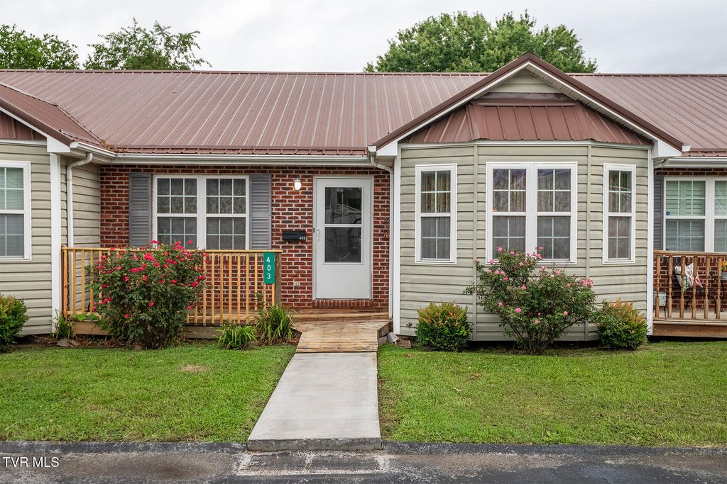 403 East M Street 403, Elizabethton, TN 37643
