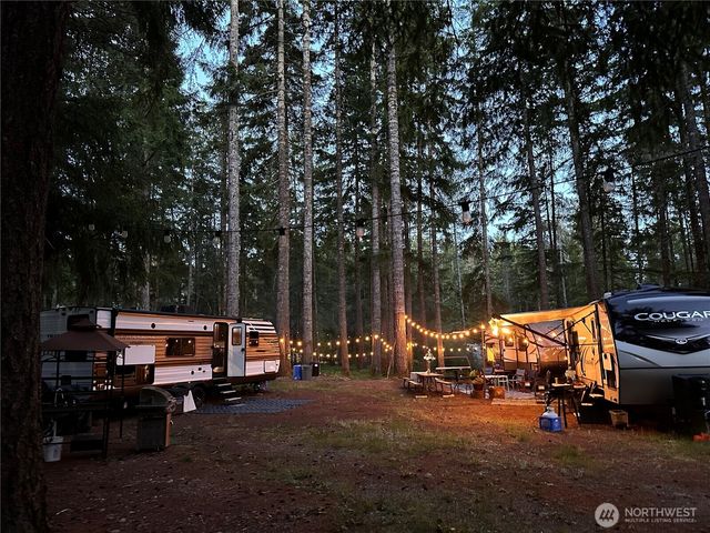 1220 N Cod Place, Hoodsport, WA 98548