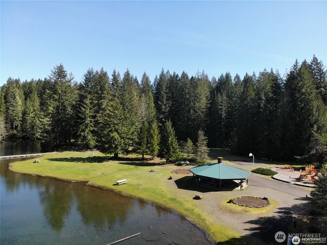 1220 N Cod Place, Hoodsport, WA 98548