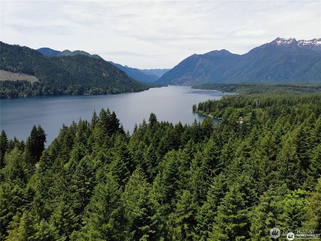 1220 N Cod Place, Hoodsport, WA 98548