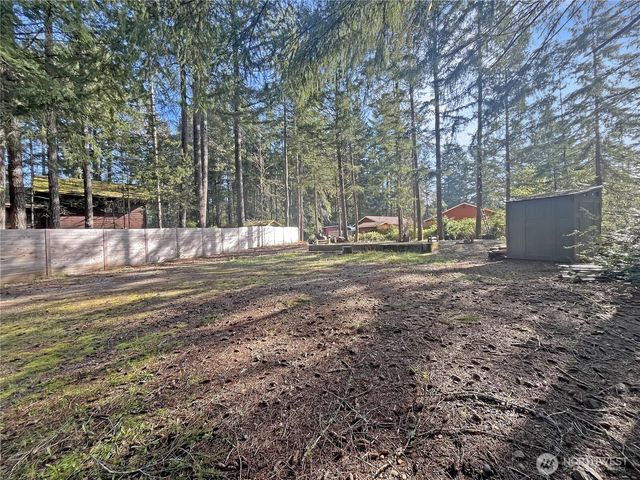 1220 N Cod Place, Hoodsport, WA 98548