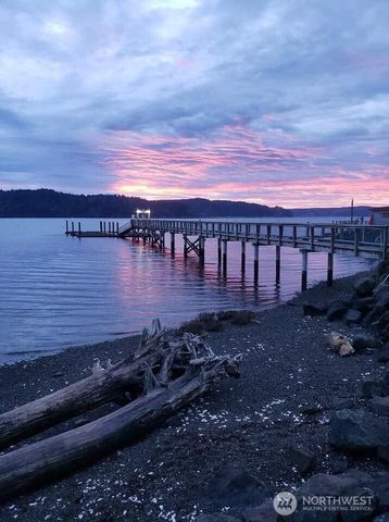 1220 N Cod Place, Hoodsport, WA 98548