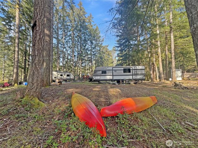 1220 N Cod Place, Hoodsport, WA 98548