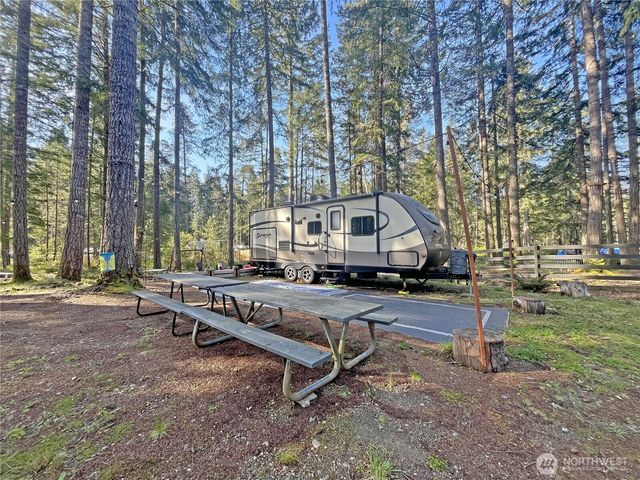 1220 N Cod Place, Hoodsport, WA 98548