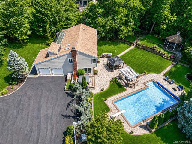 174 Dix Hills Road, Dix Hills, NY 11746