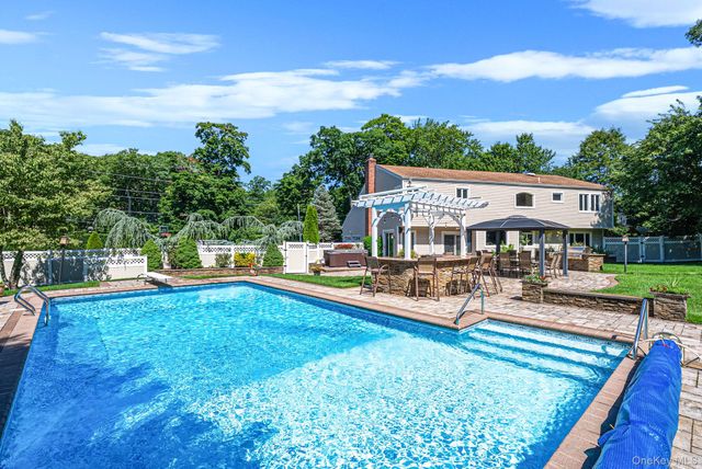 174 Dix Hills Road, Dix Hills, NY 11746