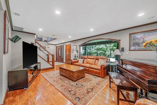 174 Dix Hills Road, Dix Hills, NY 11746