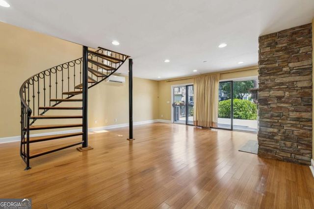 1023 Riverbend Club Drive SE 23, Atlanta, GA 30339