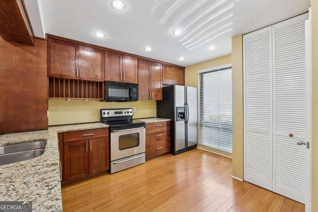 1023 Riverbend Club Drive SE 23, Atlanta, GA 30339