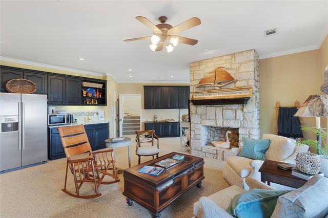 207 Florentine, Horseshoe Bay, TX 78657