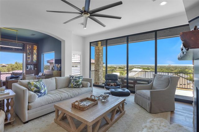 207 Florentine, Horseshoe Bay, TX 78657
