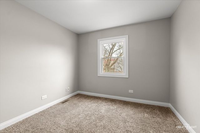 43 N Walnut Court, Streamwood, IL 60107