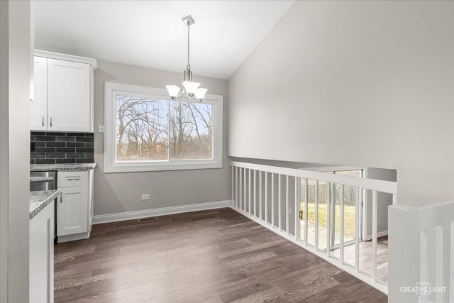 43 N Walnut Court, Streamwood, IL 60107