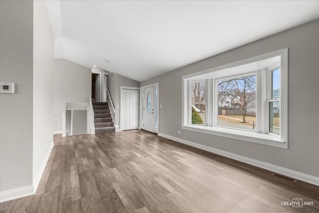 43 N Walnut Court, Streamwood, IL 60107