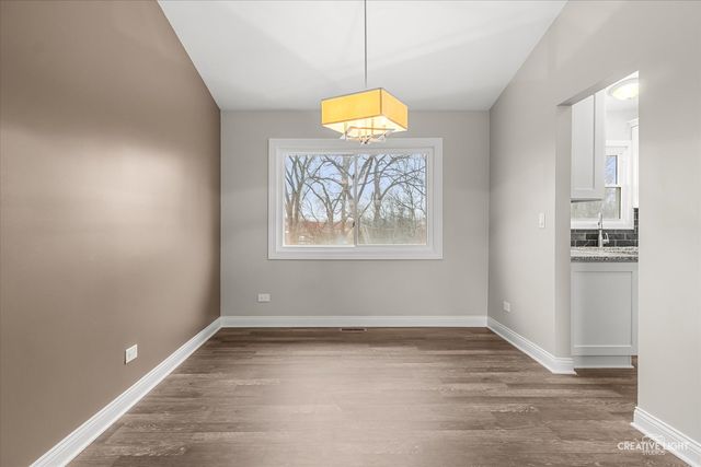 43 N Walnut Court, Streamwood, IL 60107