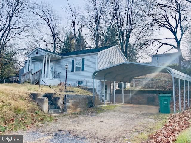 1312 E MAIN ST, Luray, VA 22835