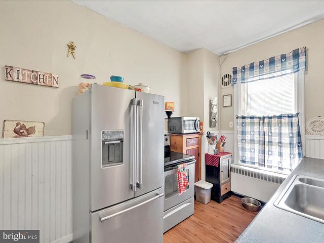 937 POTTSVILLE ST, Pottsville, PA 17901
