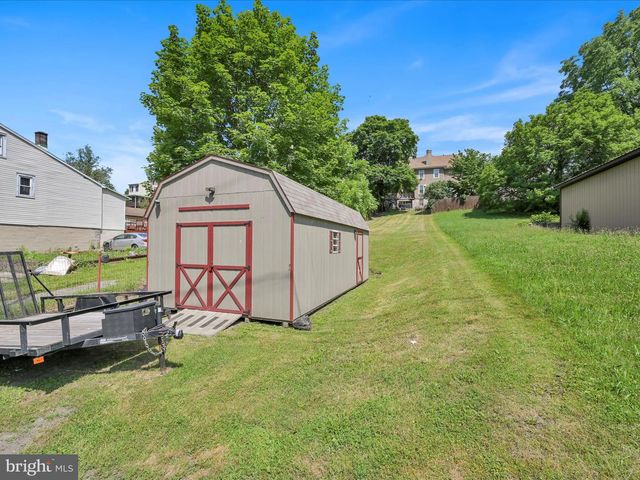 937 POTTSVILLE ST, Pottsville, PA 17901