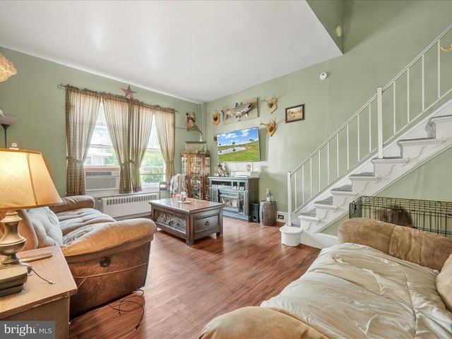937 POTTSVILLE ST, Pottsville, PA 17901