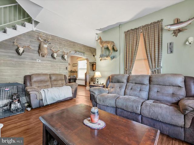 937 POTTSVILLE ST, Pottsville, PA 17901