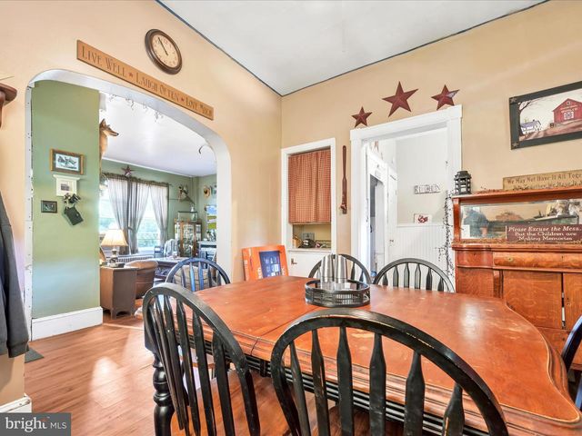 937 POTTSVILLE ST, Pottsville, PA 17901