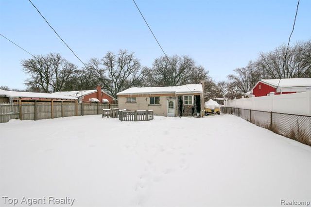 520 Linda Vista Drive, Pontiac, MI 48342